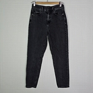 American Eagle dark gray size 2 mom jean